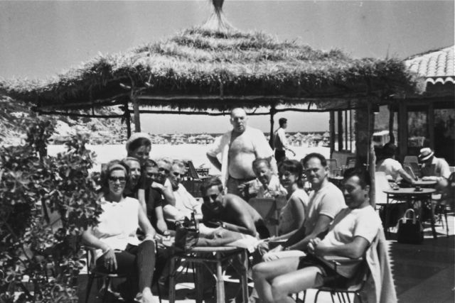 Het zou de perfecte vakantiefoto geweest zijn van de club 'gezond het jaar rond' maar Walter wou er per se mee op...